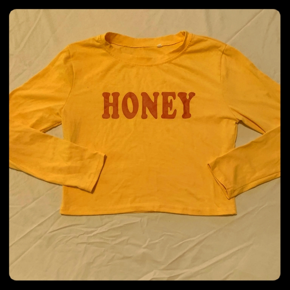 Honey I'm home Cropped Graphic Tee (Mustard)